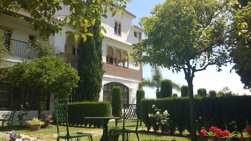 Accommodation & cuisine